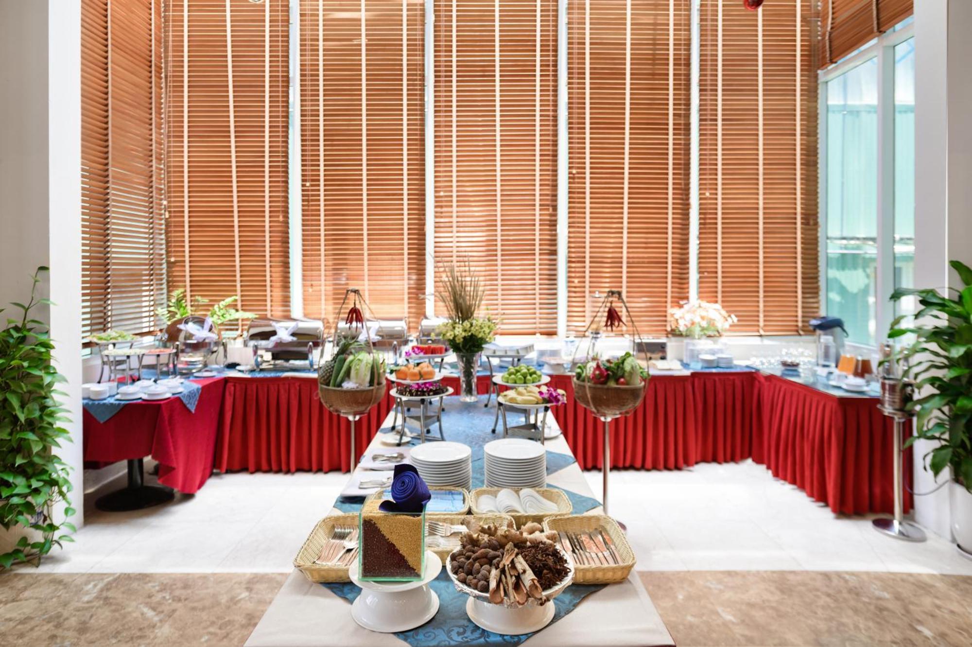 Danang Petro Hotel מראה חיצוני תמונה