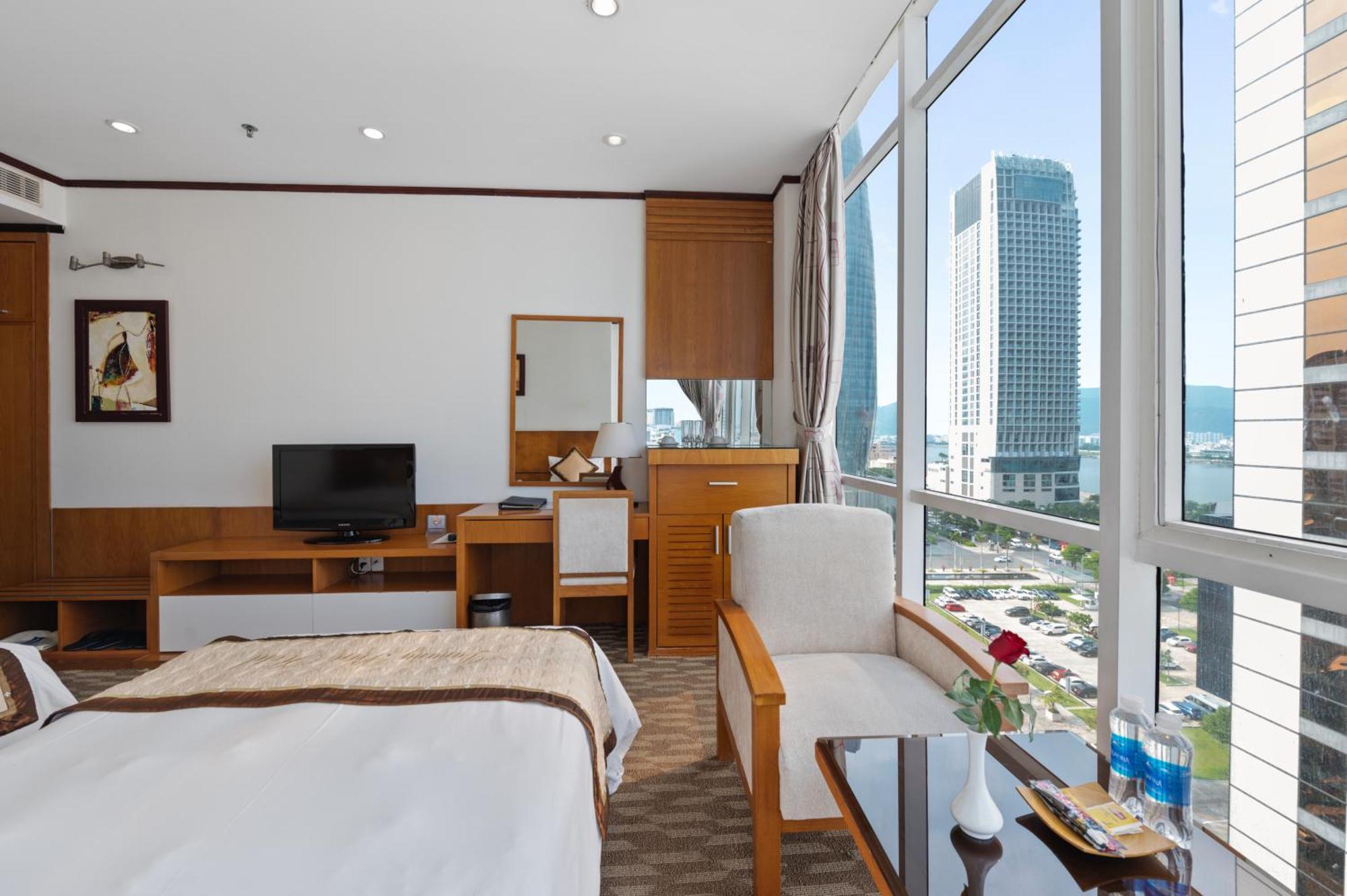 Danang Petro Hotel מראה חיצוני תמונה