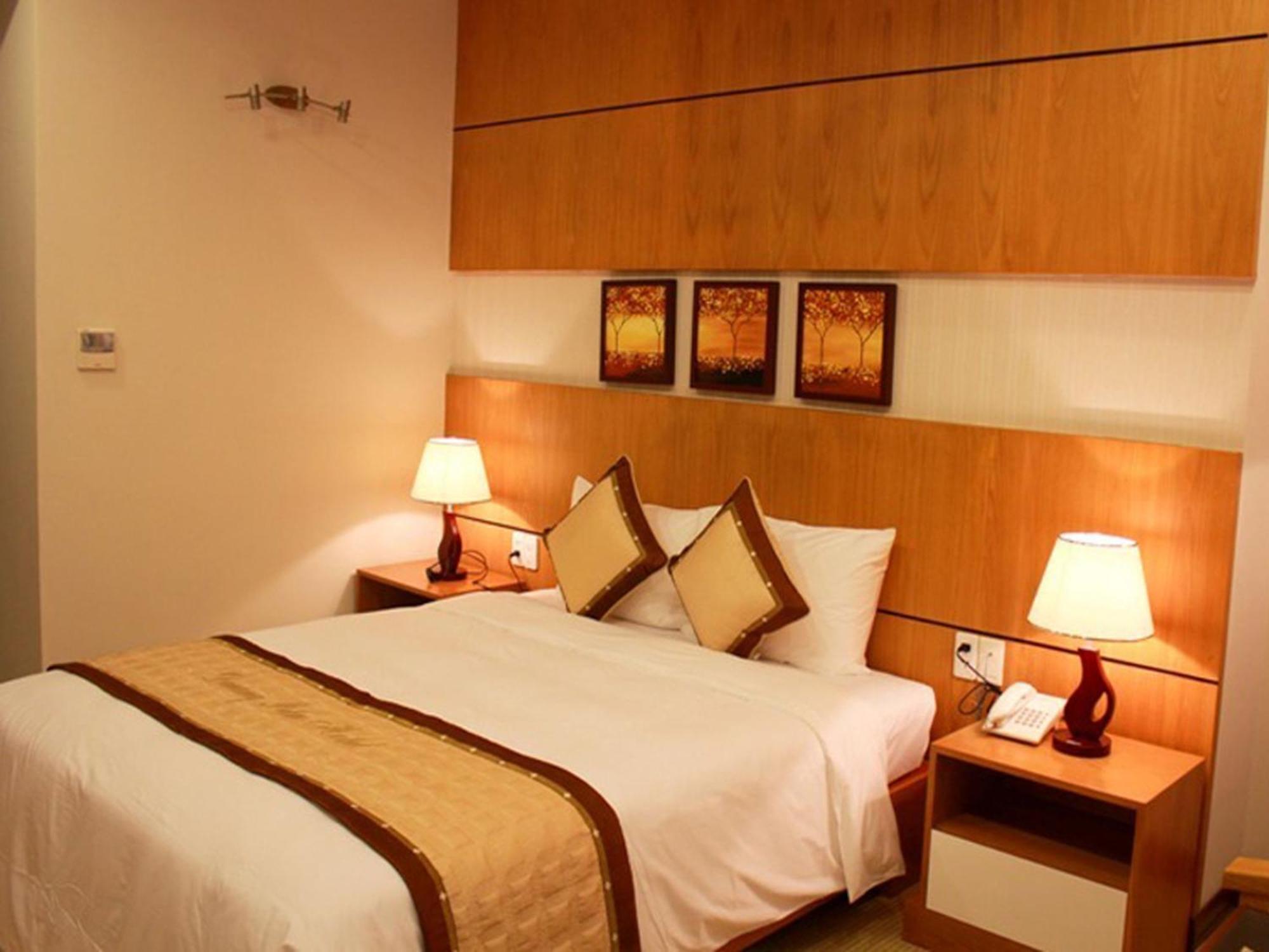 Danang Petro Hotel מראה חיצוני תמונה