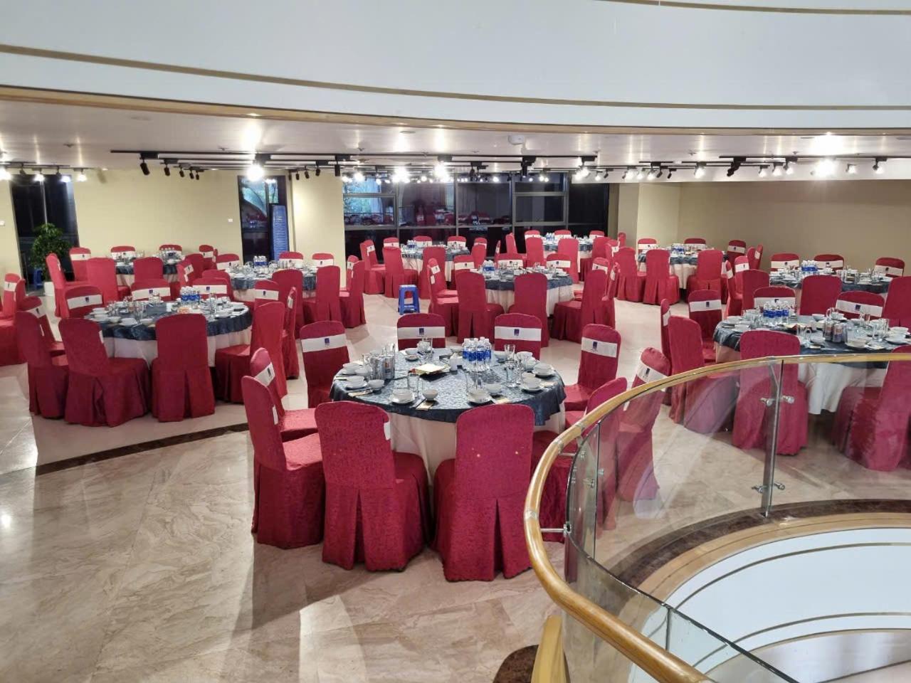 Danang Petro Hotel מראה חיצוני תמונה