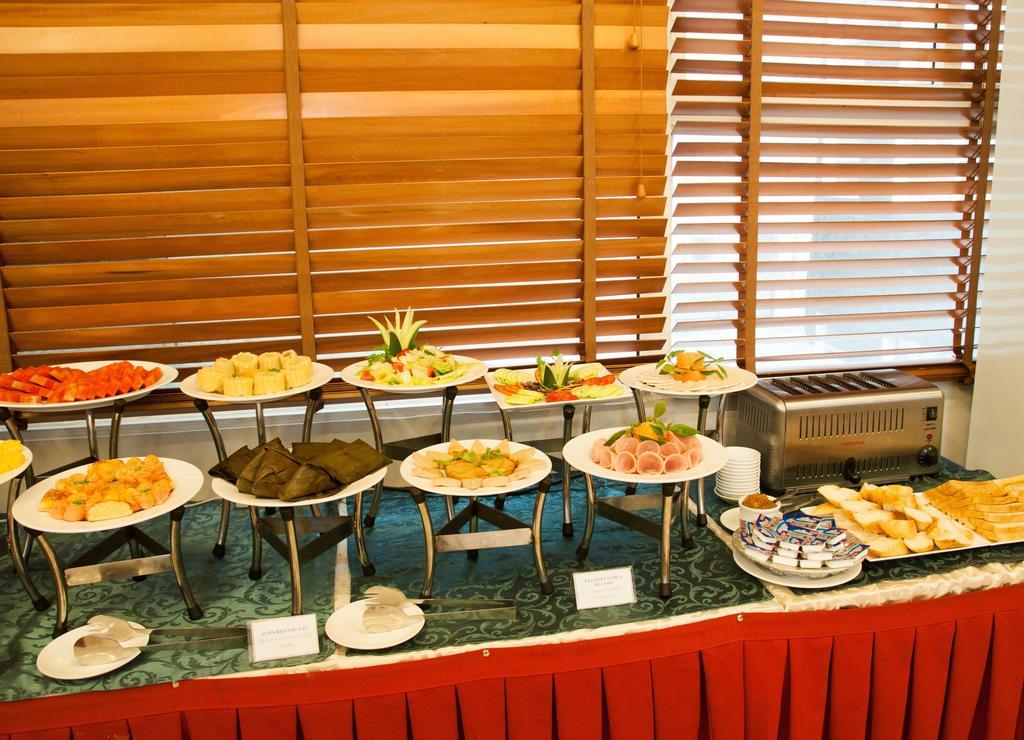 Danang Petro Hotel מראה חיצוני תמונה
