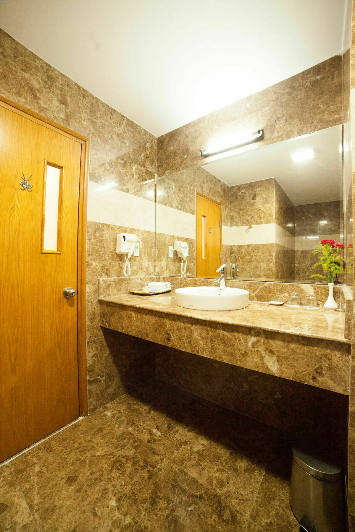 Danang Petro Hotel מראה חיצוני תמונה